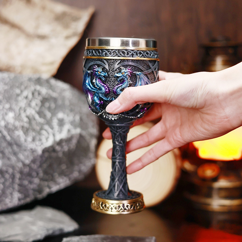 แก้วไวน์ทรงกอบเล็ตลายมังกรคู่ส - Collectible Vintage Tools บทวิจารณ์และราคา