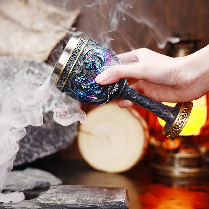 แก้วไวน์ทรงกอบเล็ตลายมังกรคู่ส - Collectible Vintage Tools บทวิจารณ์และราคา