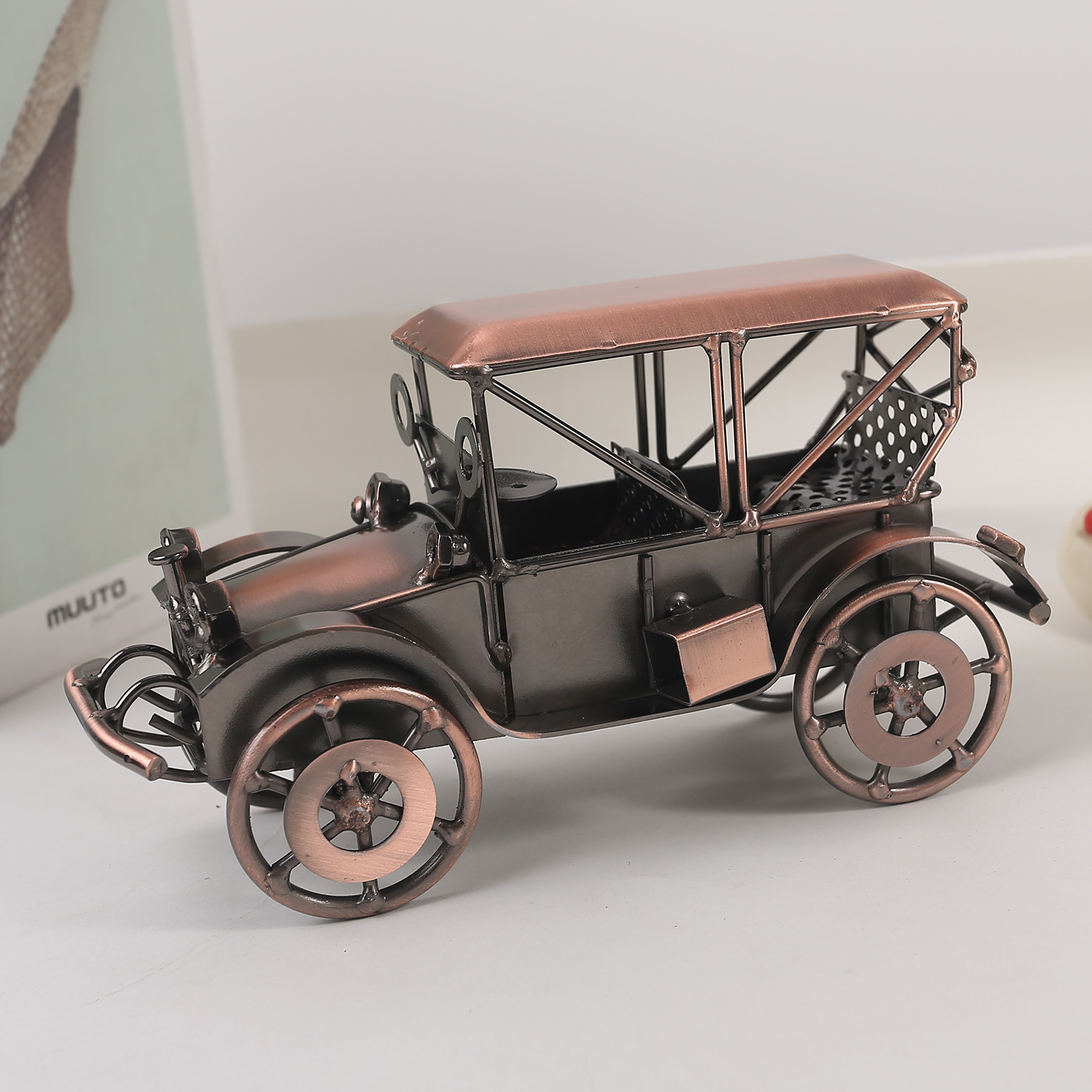โมเดลรถโบราณสไตล์ยุโรป วัสดุโล - Vintage Collectible Cars บทวิจารณ์และราคา
